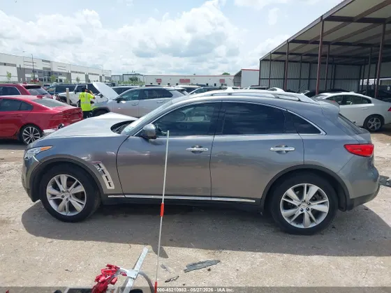 2012 INFINITI FX35
