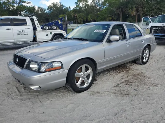 2004 Mercury Marauder