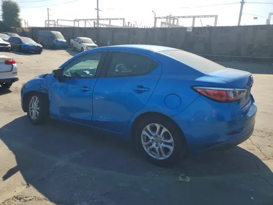 2016 Scion iA SCION IA