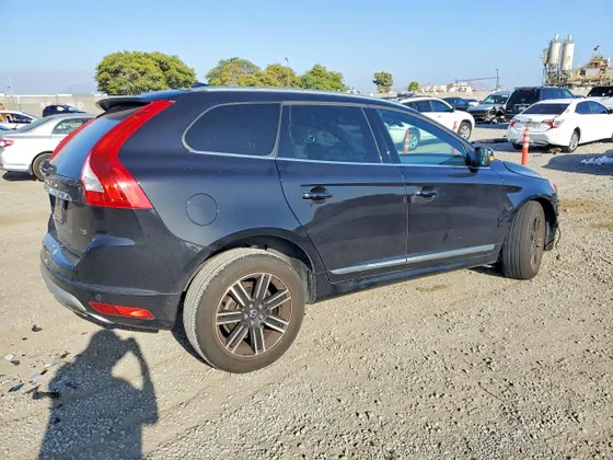 2017 Volvo XC60 Dynamic