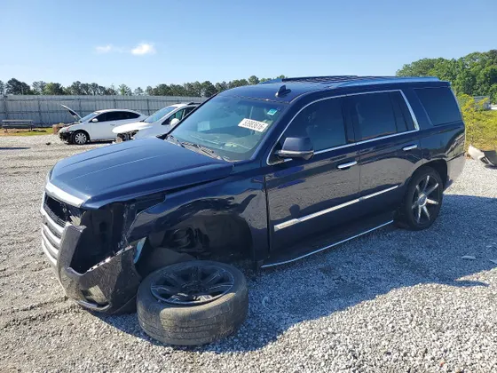 2017 Cadillac Escalade Luxury