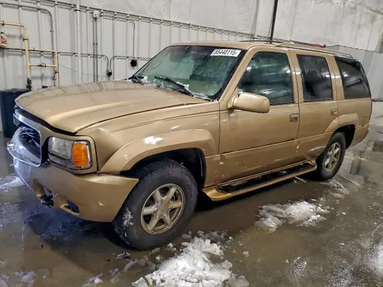 2000 GMC Denali