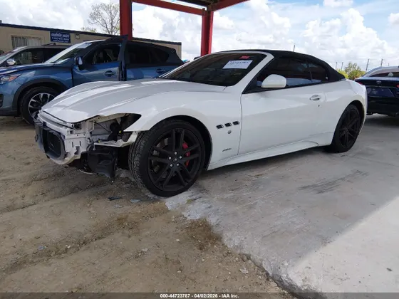 2015 Maserati GranTurismo Convertible Sport