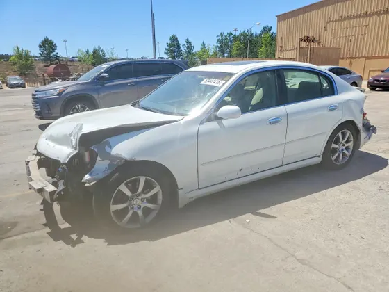 2005 INFINITI G35 Sedan G35