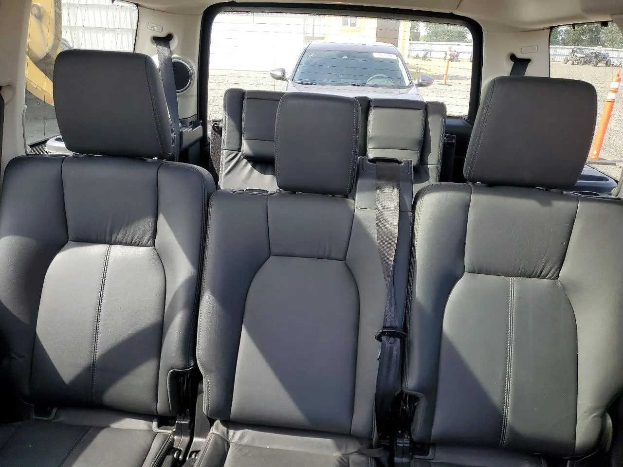 2013 Land Rover LR4 LUX