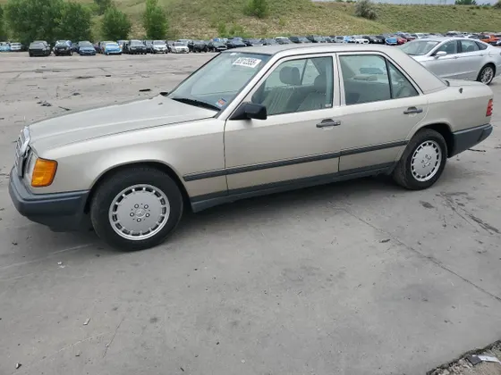 1989 Mercedes-Benz 260 Series E