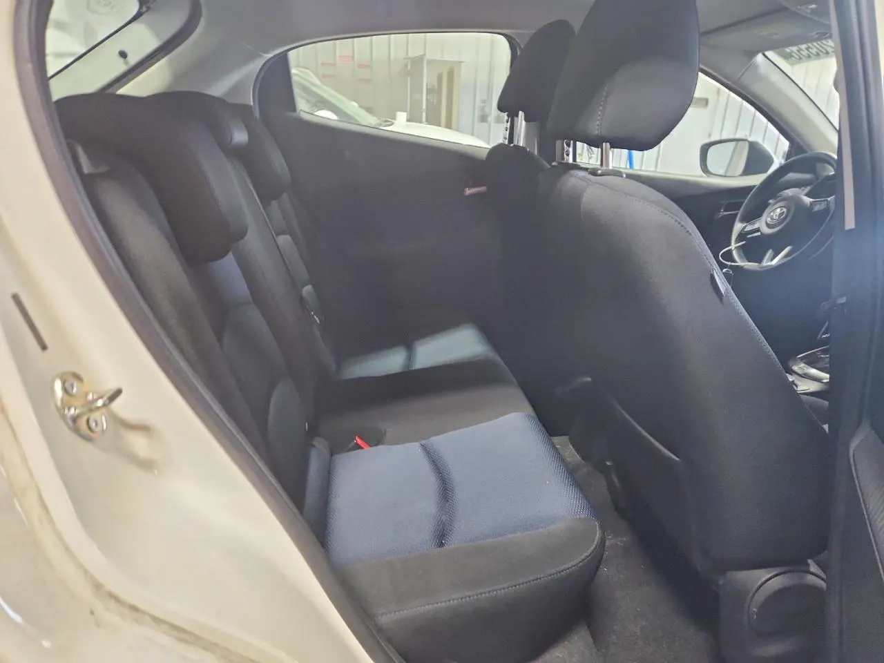 2020 Toyota Yaris Hatchback XLE