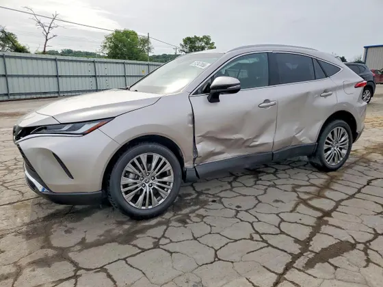 2023 Toyota Venza XLE