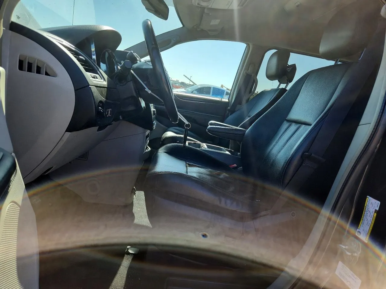 2014 Chrysler Town & Country Touring
