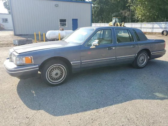 1991 Lincoln Town Car Executive