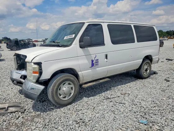 2014 Ford Econoline Wagon XLT