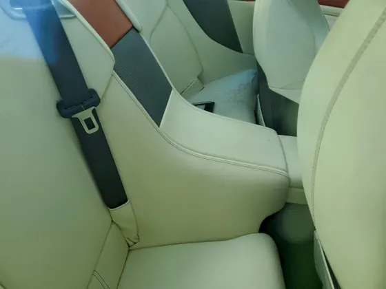 2005 Aston Martin DB9