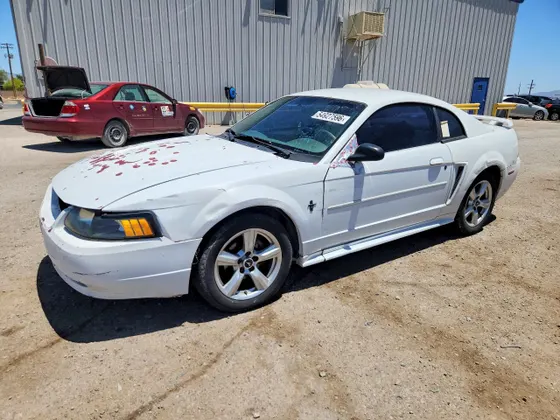 2003 Ford Mustang Standard