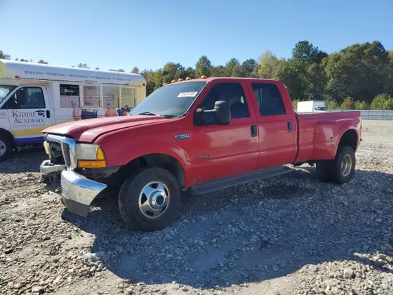 1999 Ford Super Duty F-350 DRW XL