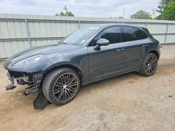 2021 Porsche Macan