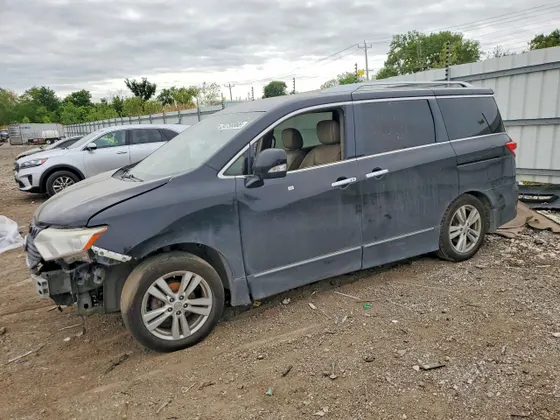 2013 Nissan Quest LE