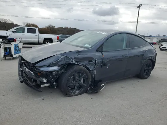 2026 Tesla Model Y Long Range