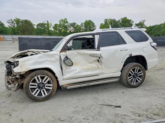 2022 Toyota 4Runner Limited