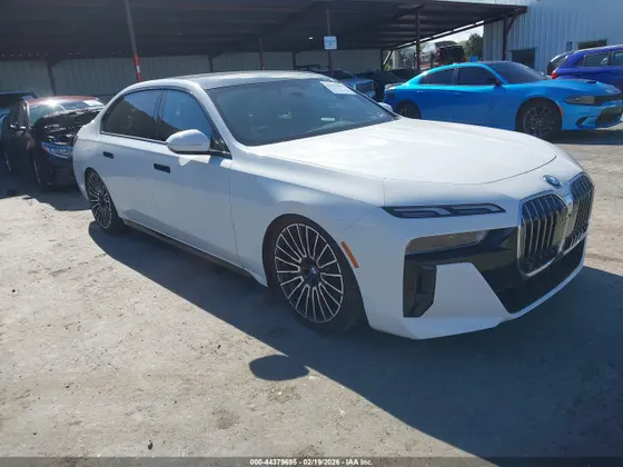 2025 BMW i7 eDrive50