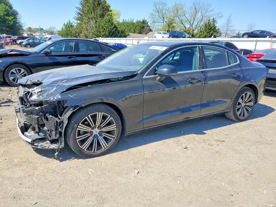 2022 Volvo S60 Inscription