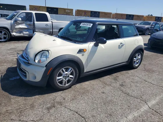 2013 MINI Cooper Hardtop COOPER