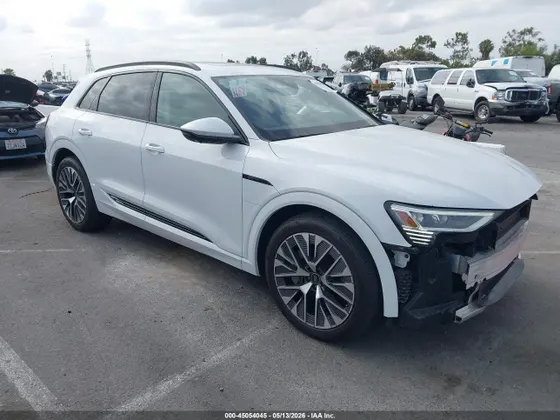 2024 Audi Q8 e-tron Premium Plus