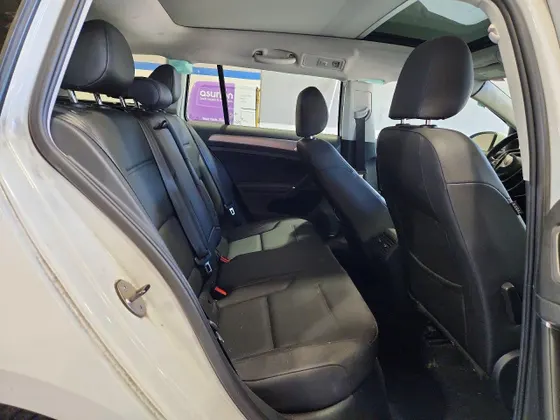 2015 Volkswagen Golf SportWagen TDI S