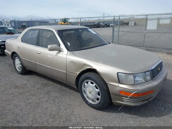 1993 Lexus LS 400