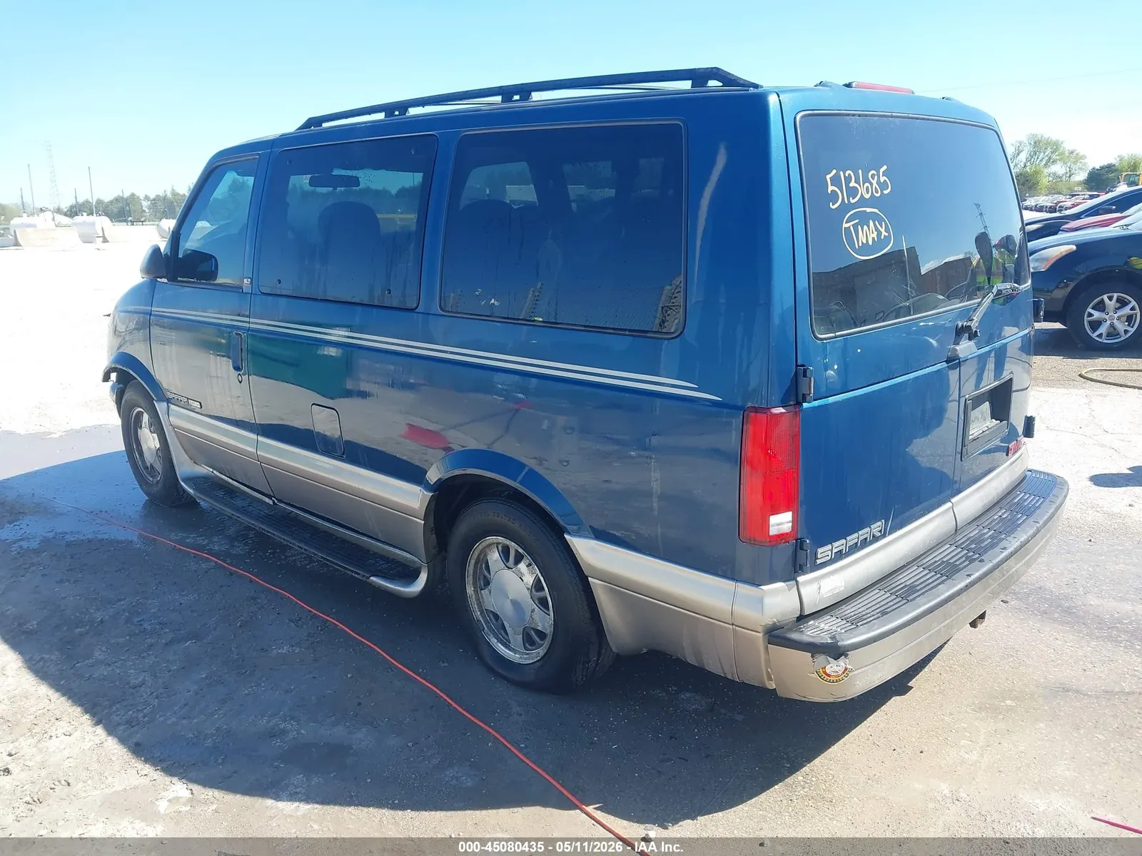 2002 GMC Safari Passenger SLE