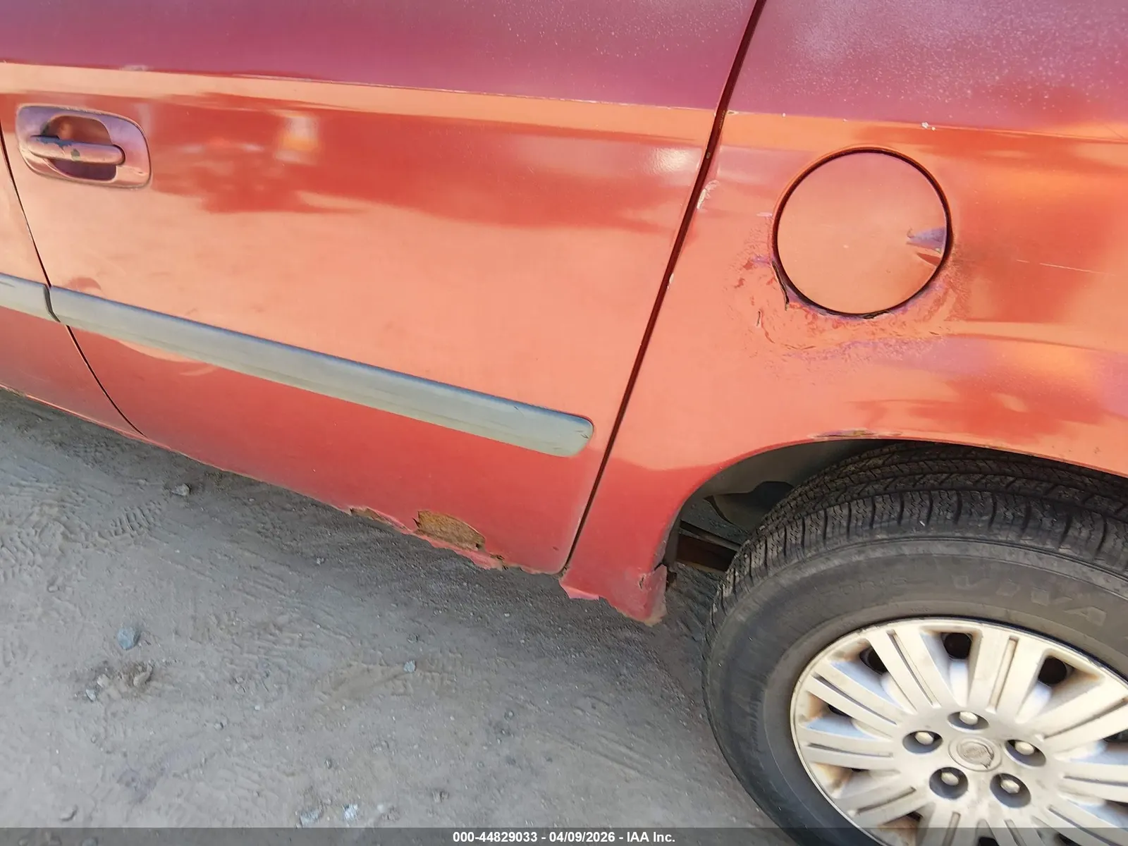 2007 Chrysler Town & Country SWB