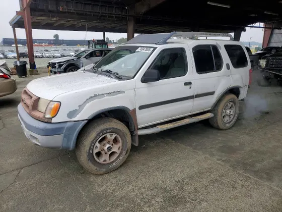 2000 Nissan Xterra XE