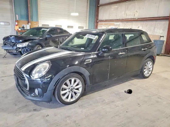 2016 MINI Cooper Clubman COOPER