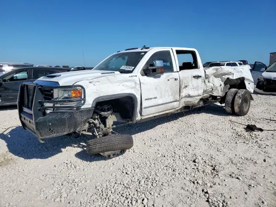 2017 GMC Sierra 3500HD SLT