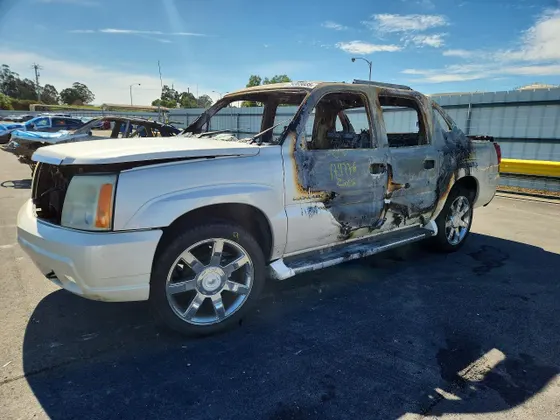 2004 Cadillac Escalade EXT ESCALADE