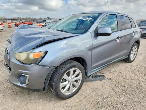 2015 Mitsubishi Outlander Sport 2.4 ES