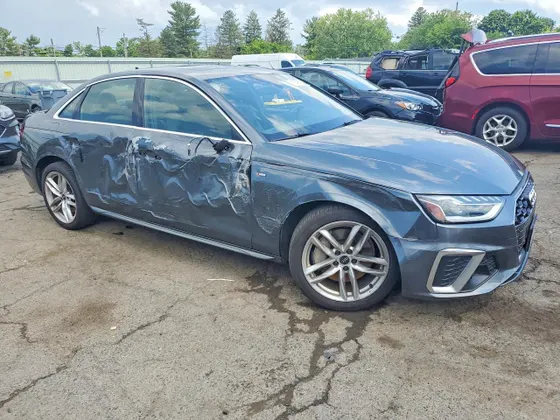 2021 Audi A4 Sedan S line Premium Plus
