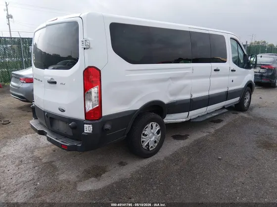 2016 Ford Transit Wagon XLT