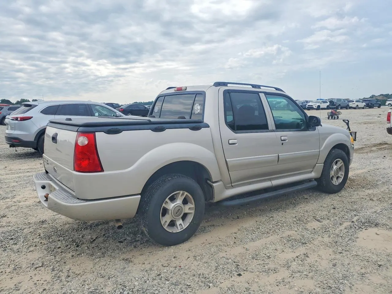 2004 Ford Explorer Sport Trac XLS