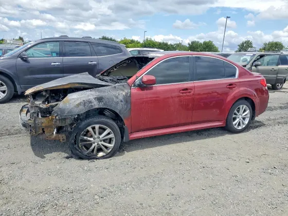 2013 Subaru Legacy 2.5i Sport