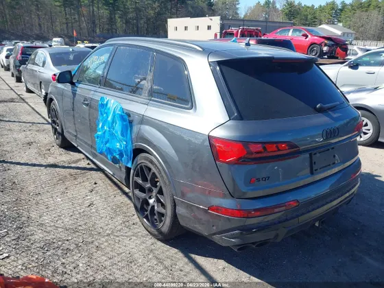 2025 Audi SQ7 Prestige