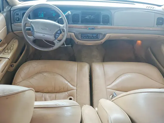 1997 Ford Crown Victoria LX