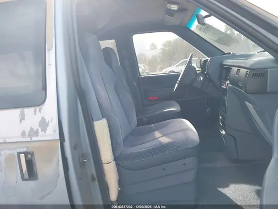 1991 Plymouth GRAND VOYAGER SE