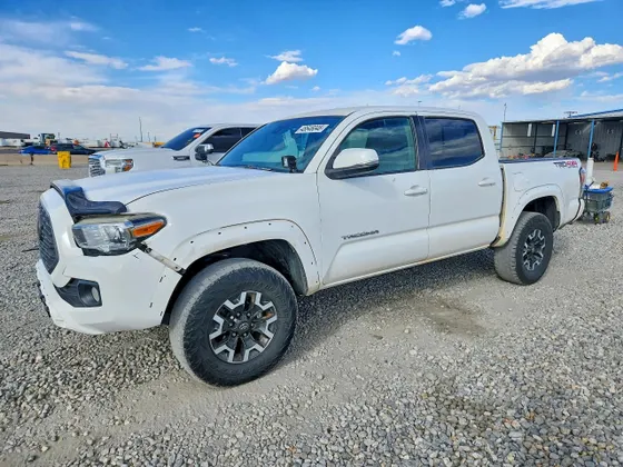 2021 Toyota Tacoma 4WD SR5
