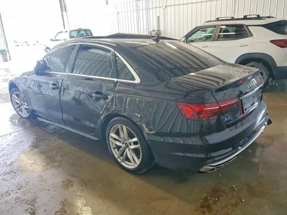 2022 Audi A4 Sedan S line Premium Plus