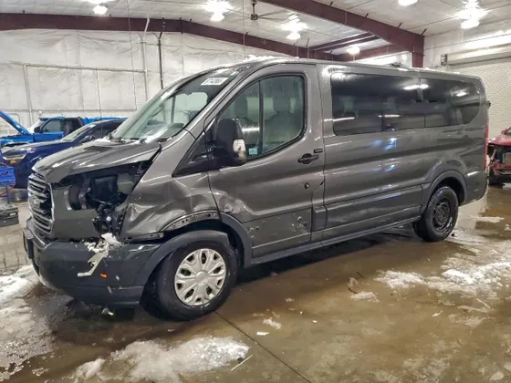 2016 Ford Transit Passenger Wagon XL