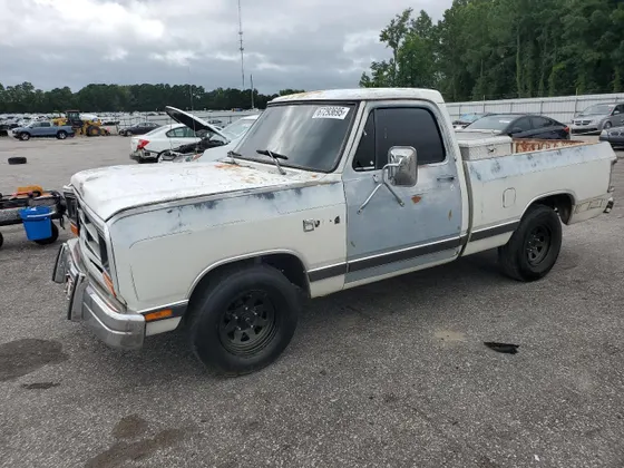 1986 Dodge Trucks D150