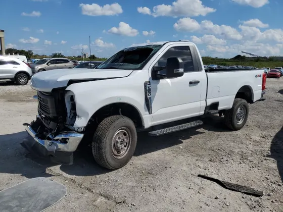 2024 Ford F-250 SUPER DUTY