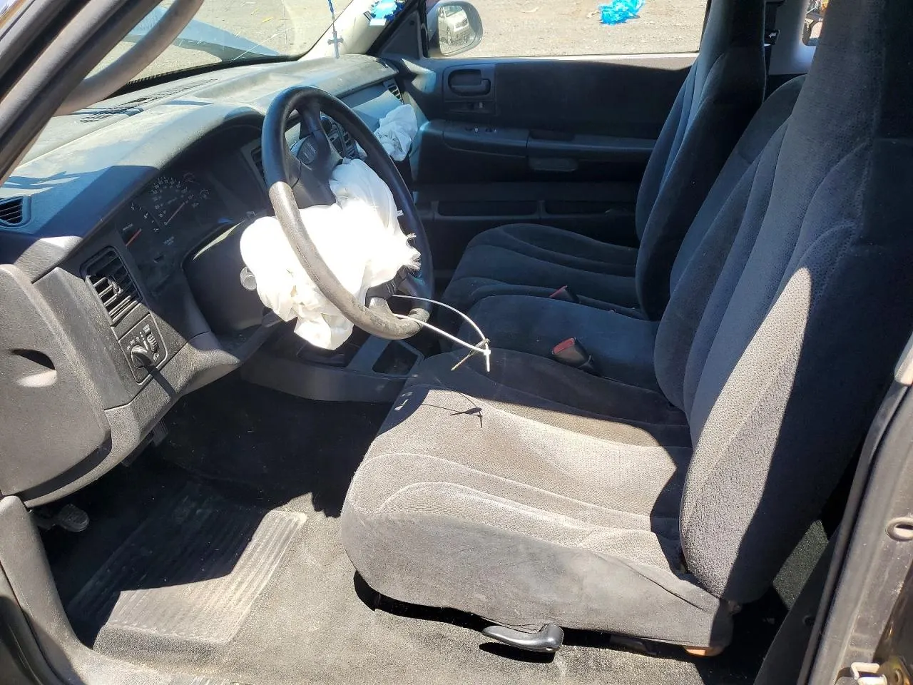 2003 Dodge Dakota Sport