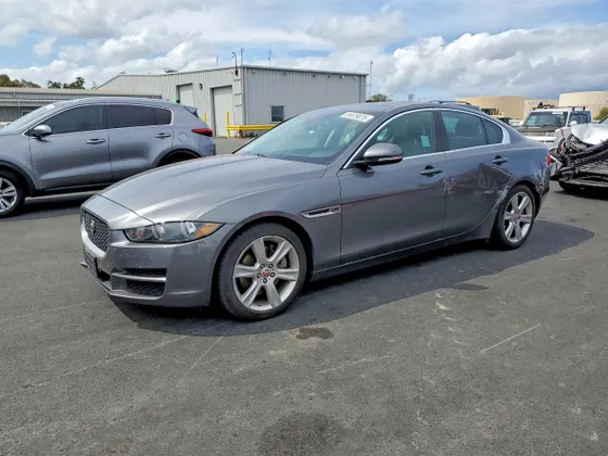 2017 Jaguar XE 25t Prestige