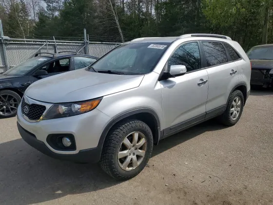 2011 Kia Sorento LX